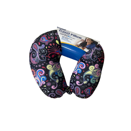 Travel pillow with colorful pattern 