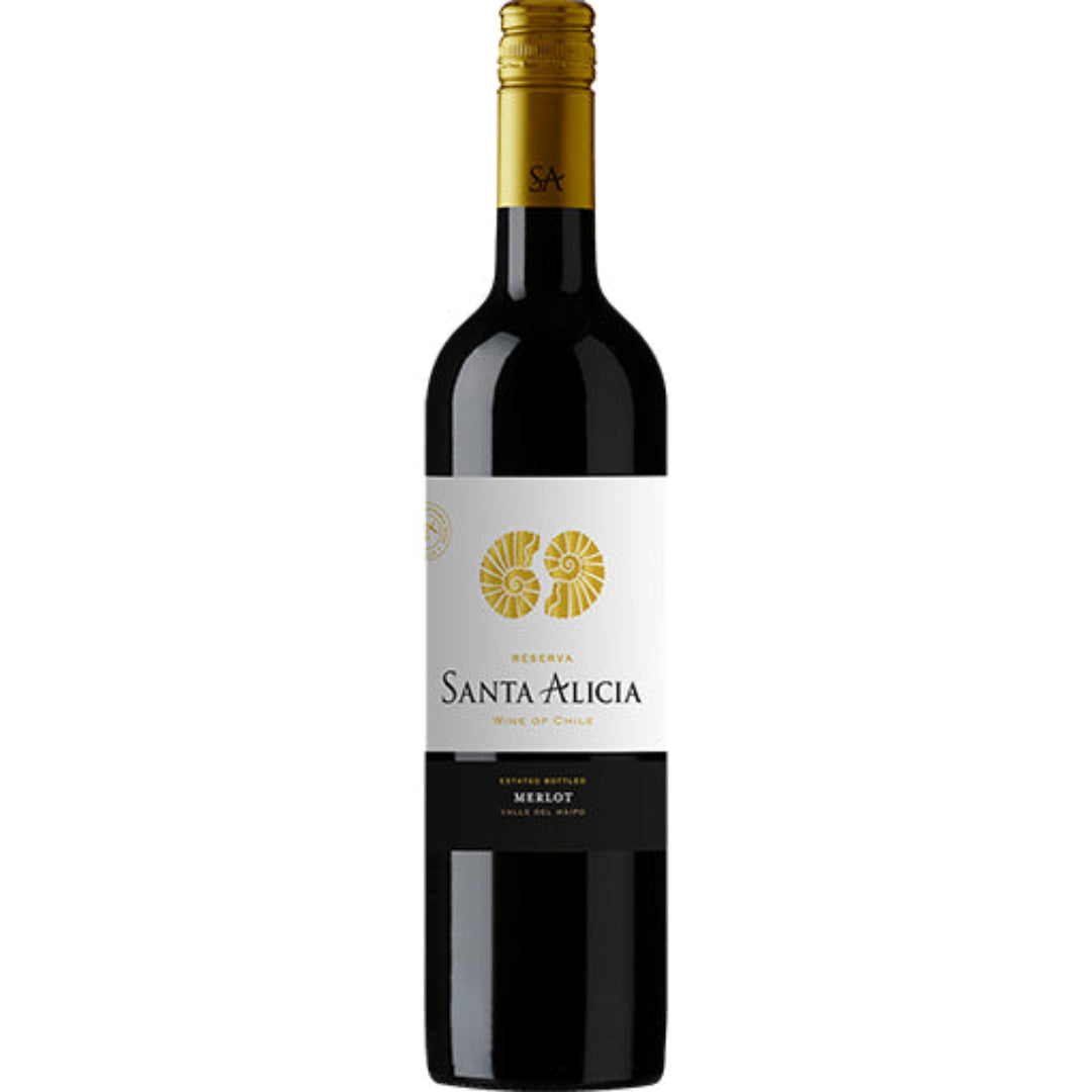 Wine bottle with 'Santa Alicia' label on a white background